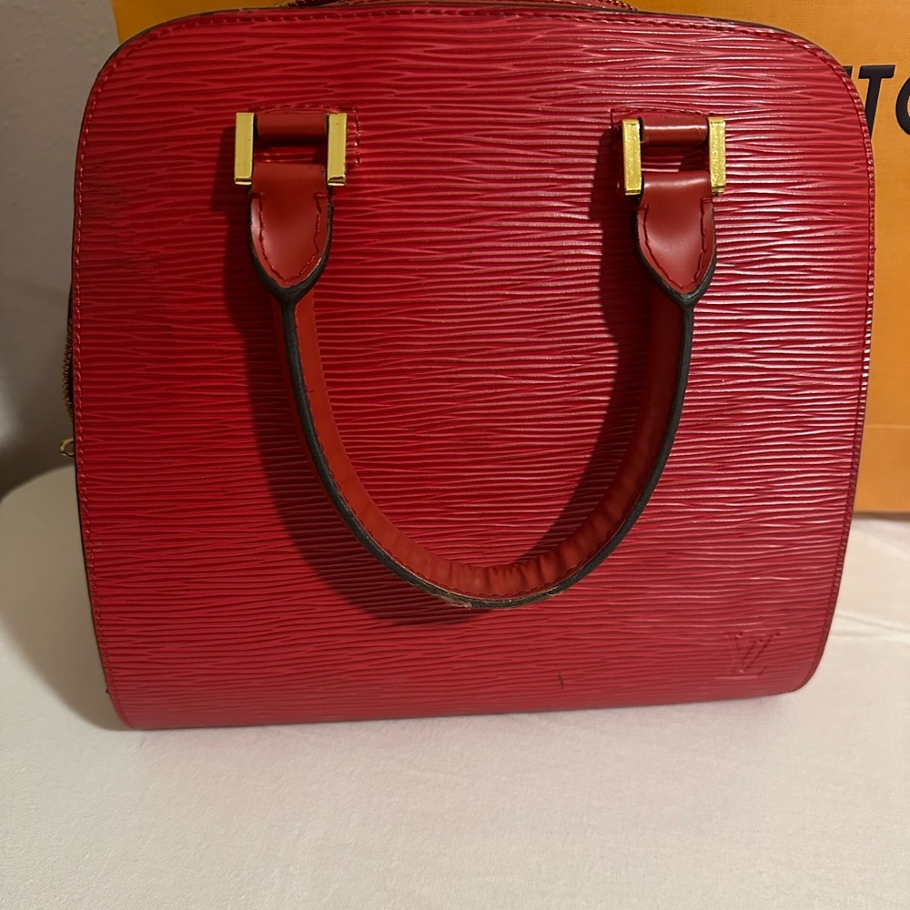 Louis Vuitton Ellipse